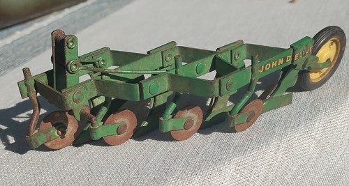 Scale john deere 4 bottom - john,