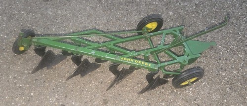 Vintage ertl 527 - vintage, deere