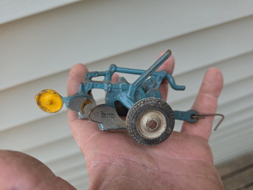 Vintage arcade toy - oliver, two